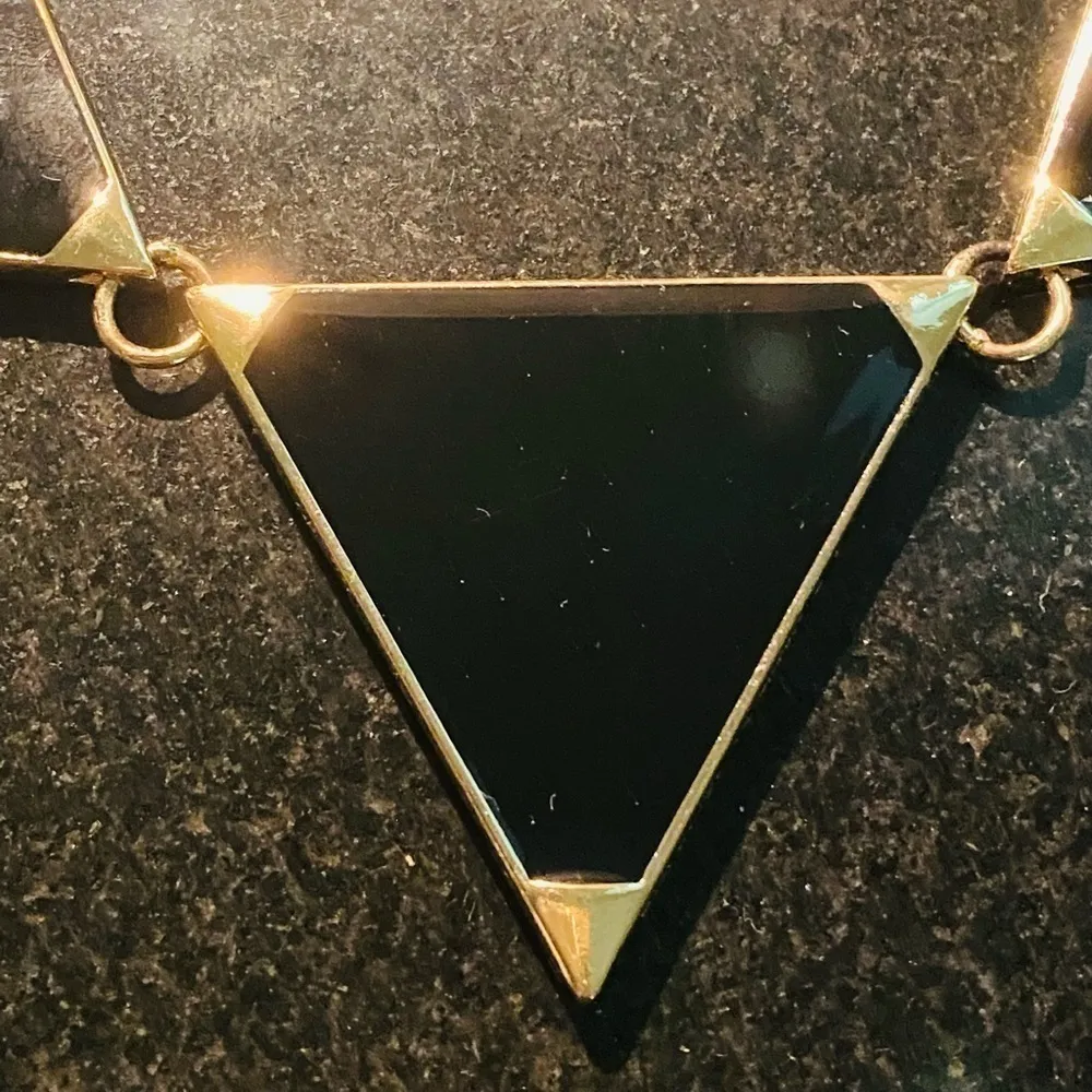 Amrita Singh NWT reversible Bermuda statement necklace. Black/Ivory Enamel. NWT. - Image 6