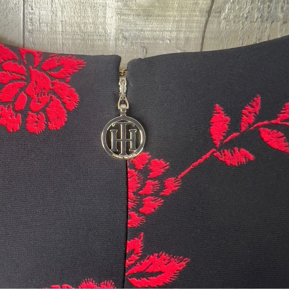 Tommy Hilfiger Size 14W Red & Black Long Sleeve Fit & Flare V-Neck Shift Dress - Image 13