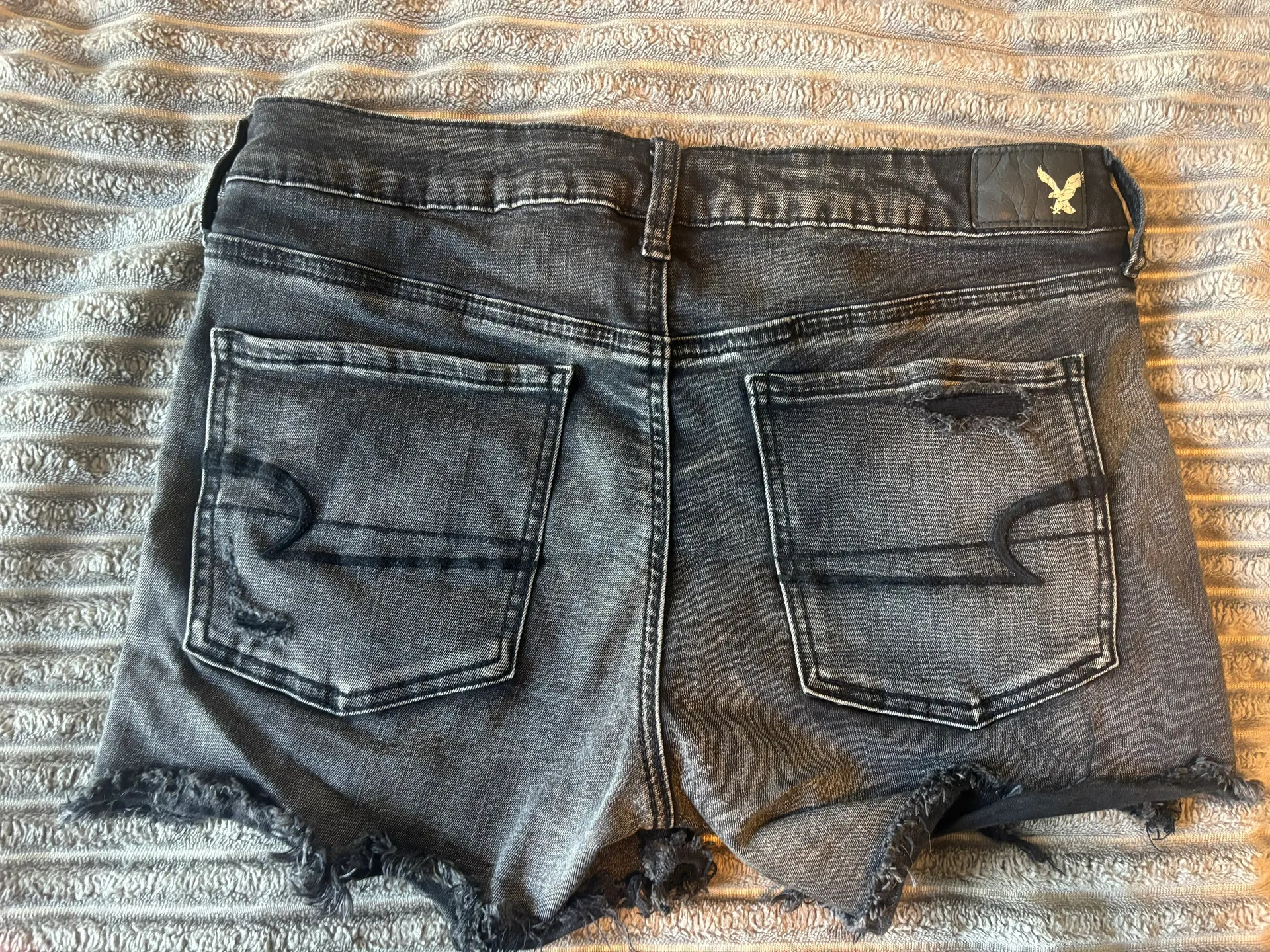 Black Midi Super Stretch Shorts - Image 2