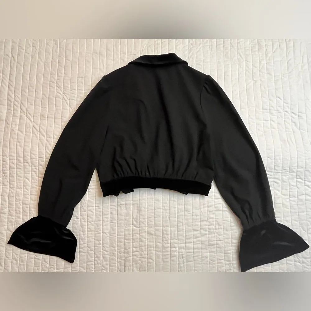 Donna Mizani black bow front crop top - Image 3