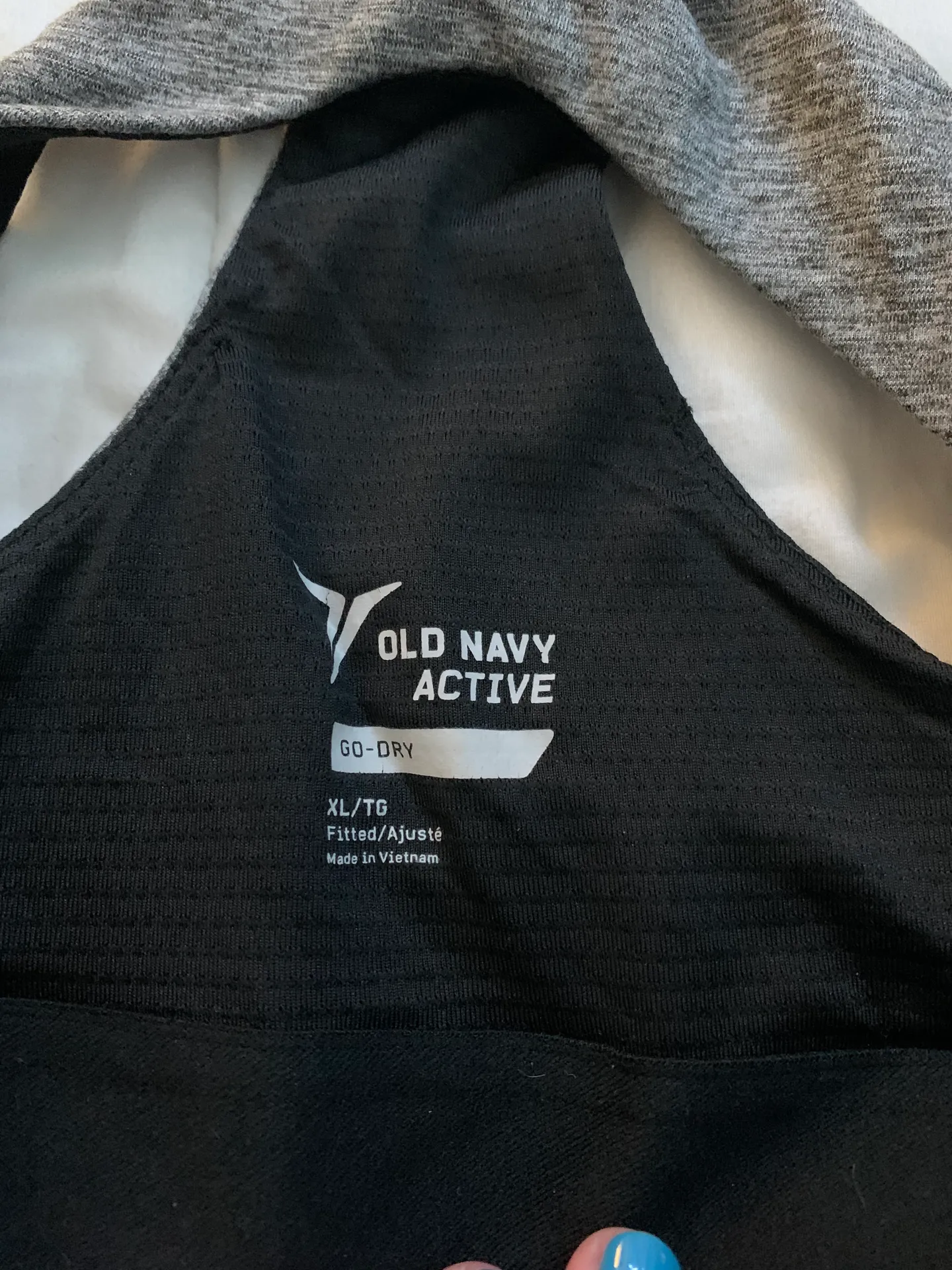 Old Navy Workout Tank Top - Image 4