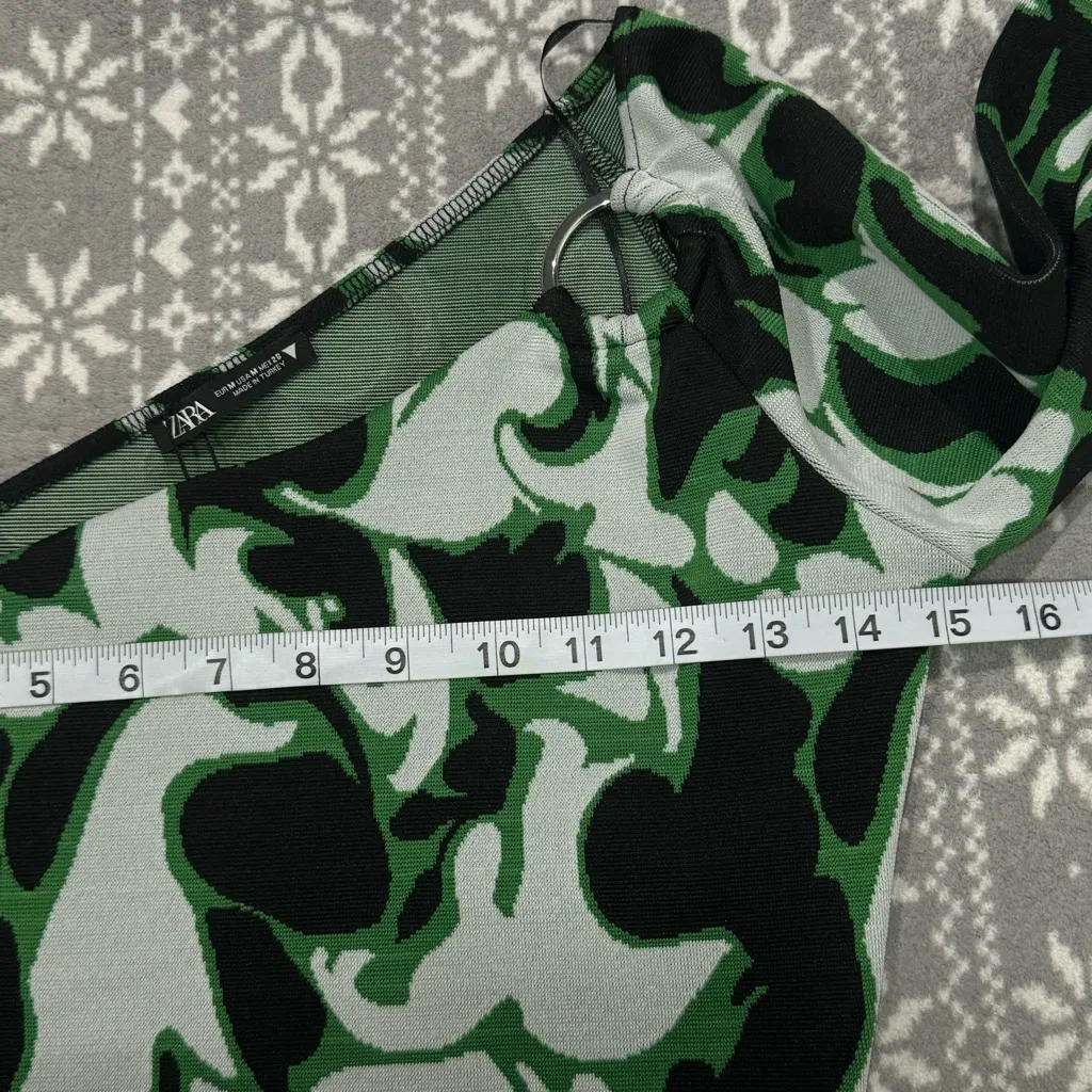 NWT Zara One Shoulder‎ Abstract Top Green/Black/White Size Medium - Image 8