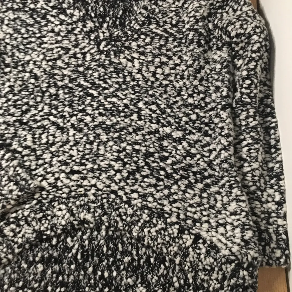 Womens Joan Vass Black and White Knit Wool Sweater Stretchy Size Medium - Image 3