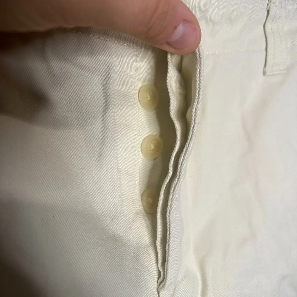 EUC GAP " Clean Cut" Shorts Cream Size 14 - Image 5