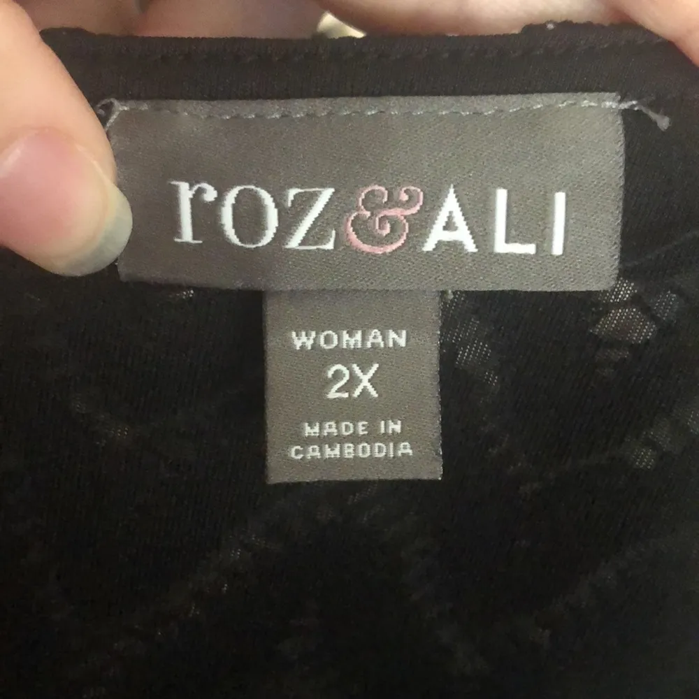 🎉4 for $20 Rod & Ali Crochet Blouse, 2XL - Image 7