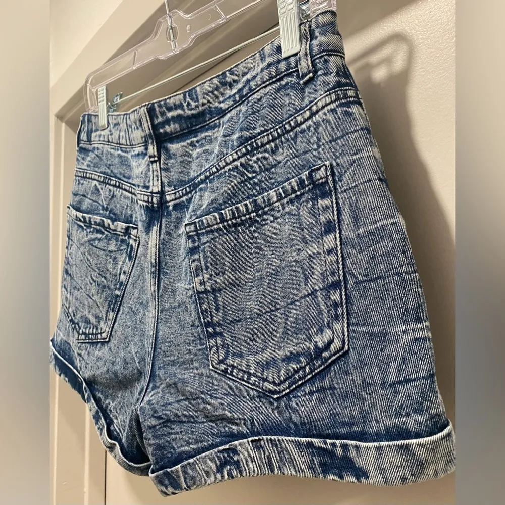 F21 F21 Acid Wash Stonewash Blue Denim Cuffed Jean Shorts - 28 - Image 6