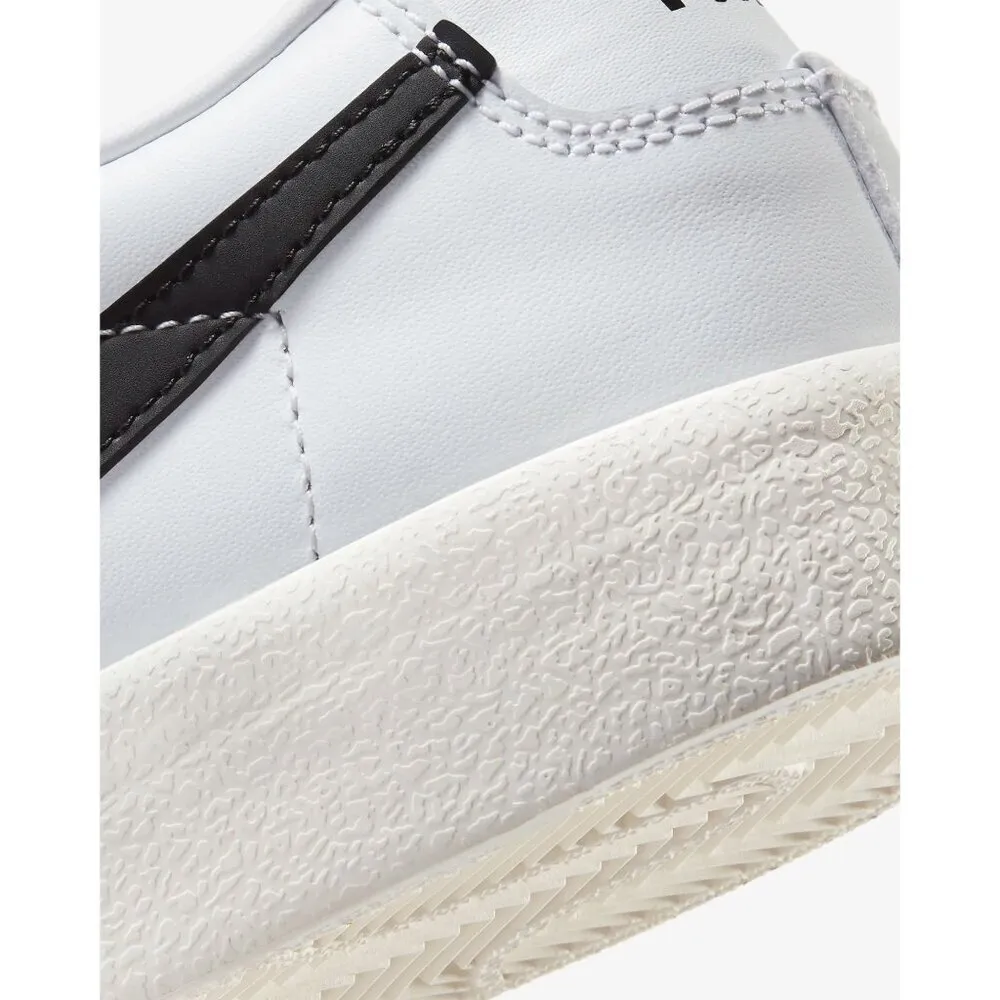 Nike Blazer Low '77 Sneakers in White Black Sail 8.5 with box Womens Athletic - Image 8