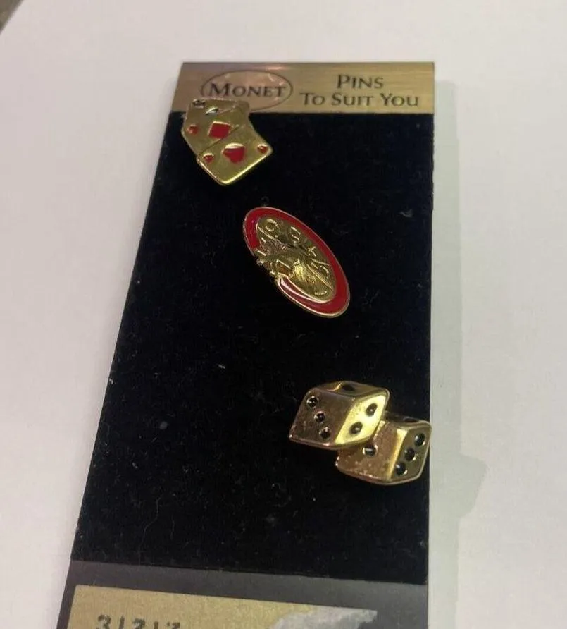 Signed Monet - 3 Set NWT Set Of Gambling / Casino / Lucky Tack Pins Gold Tone - Image 5