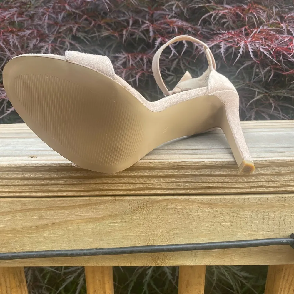 Michael Shannon Samantha Heels 11- never worn - Image 6