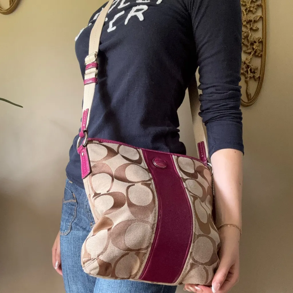 Coach F21905 Signature Pink Stripe Crossbody Bag - Image 10