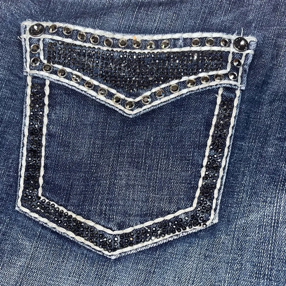Rock and Roll Cowgirl Embellished Bling Jeans - Image 4