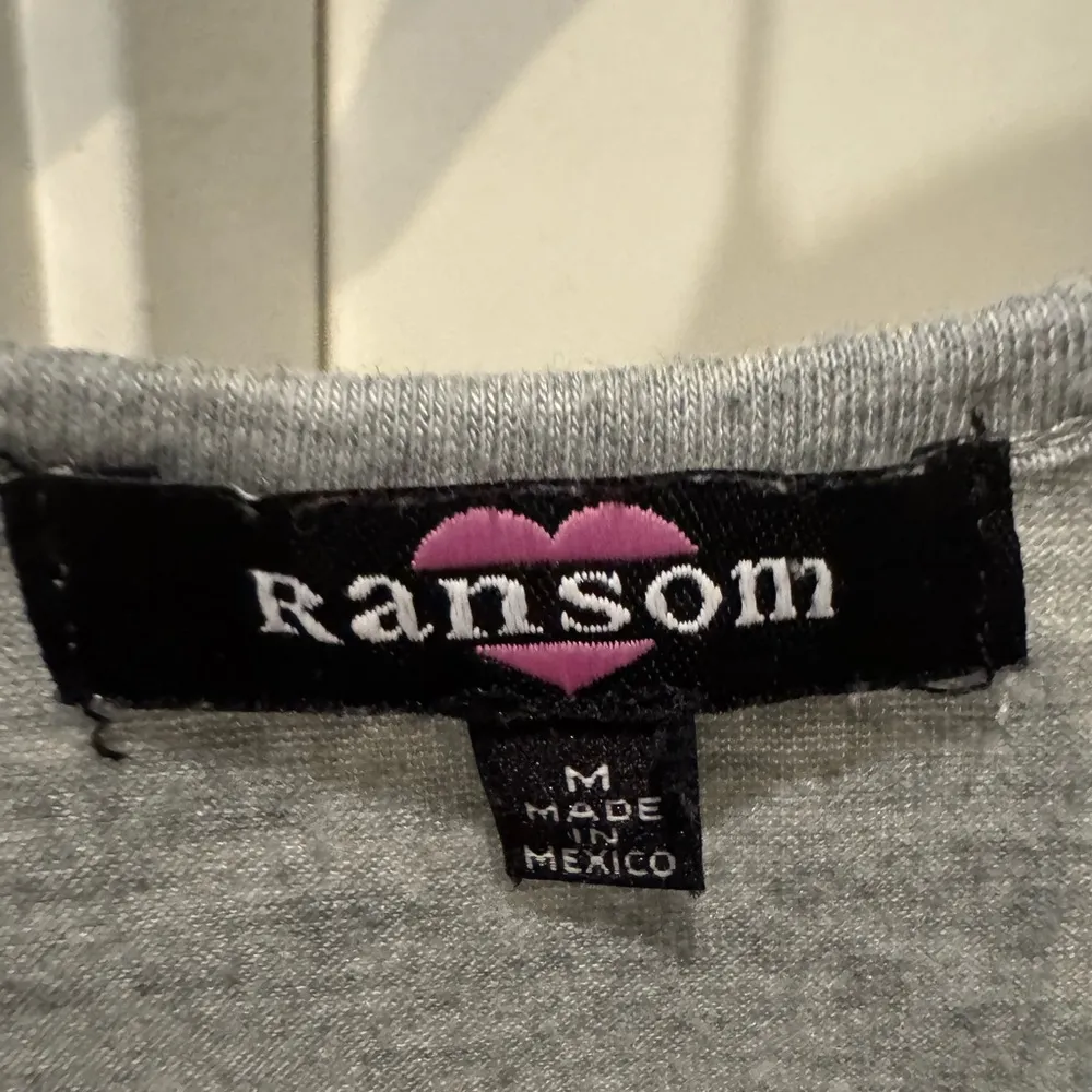 Graphic RANSOM Tank Top Size M Country Western Concert Coastal Cowgirl Fun Gray Size M - Image 7