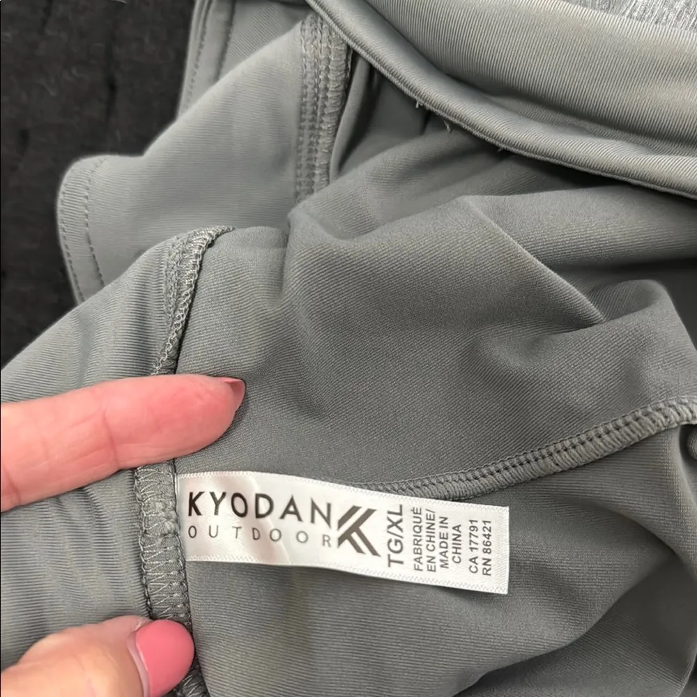 Kyodan Gray skort for Effortless Style - Image 2