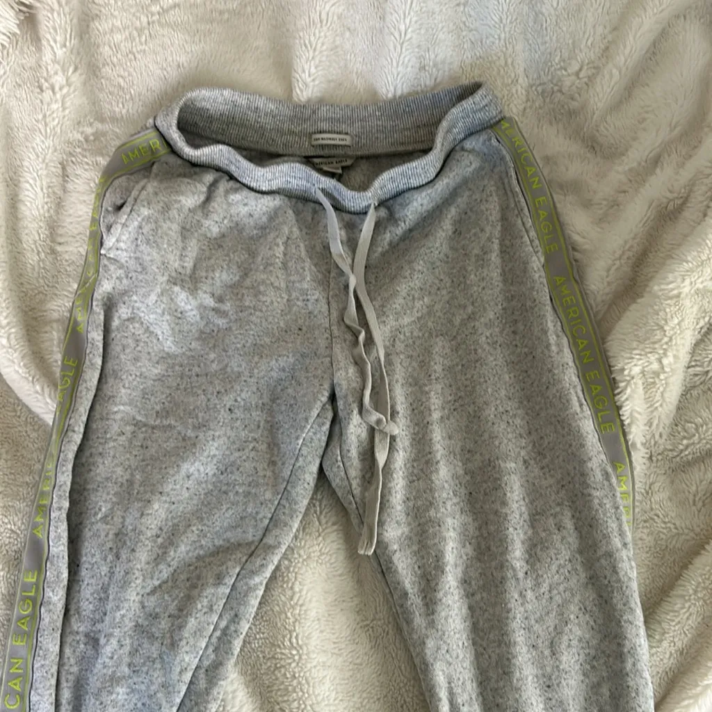 american eagle sweatpants - Image 2