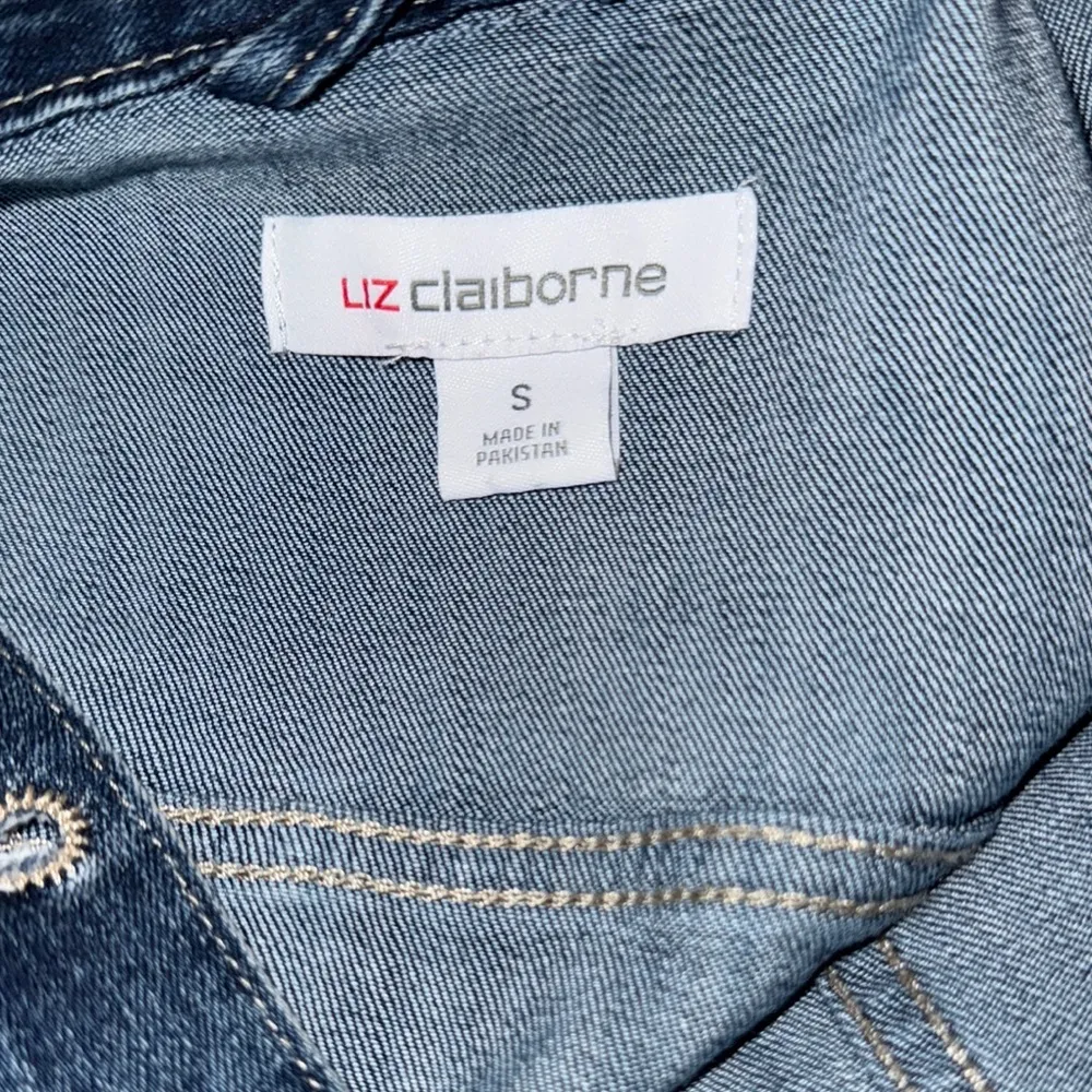 Liz Claiborne Blue Jean Jacket Distressed Vintage Style - Image 9