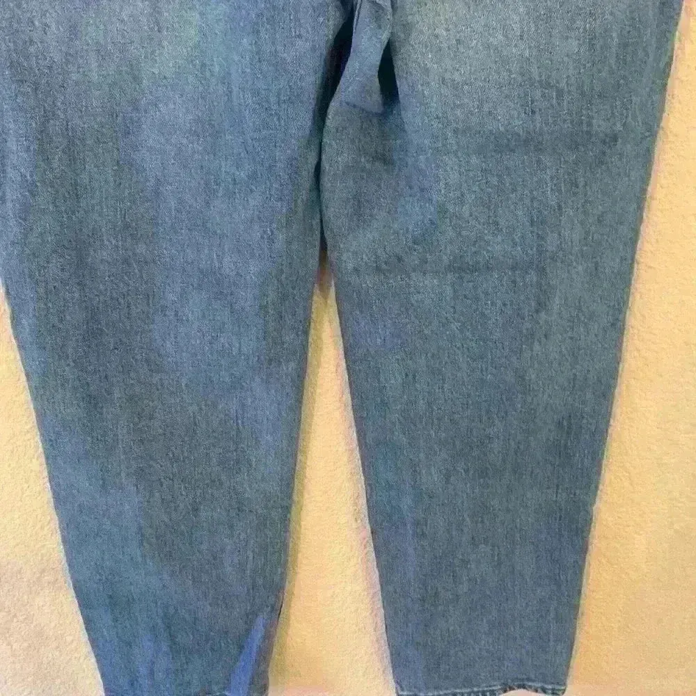 Hudson Kass high rise distressed straight leg jean - Image 3