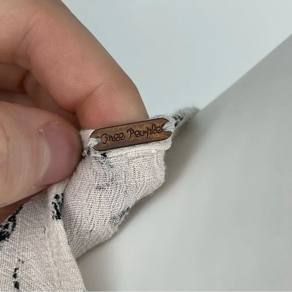 FREE PEOPLE Tank Top Women Size Small Casual Cut Out Off White Summer Flowy - Image 6