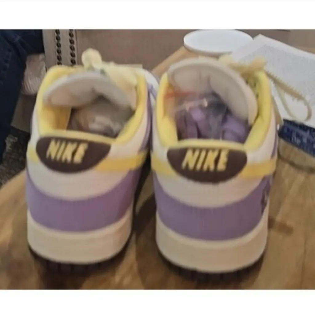 Nike Dunks Womens Size 7 FB7910 500 Lilac Bloom Purple White Basketball Flower - Image 3