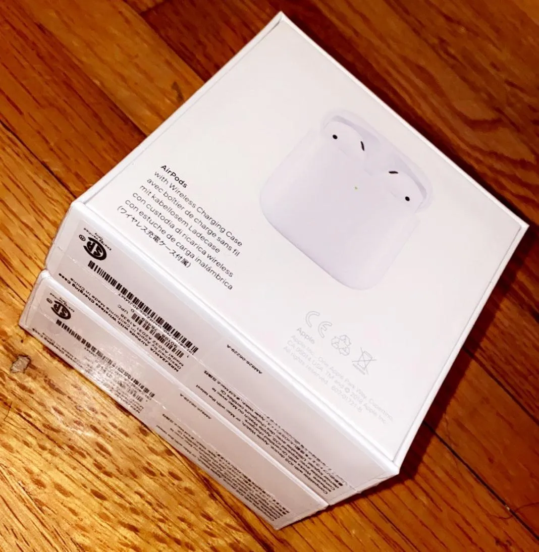 Apple AIRPODS 2ND GENERATION | WIRELESS CHARGING CASE ! - Image 3