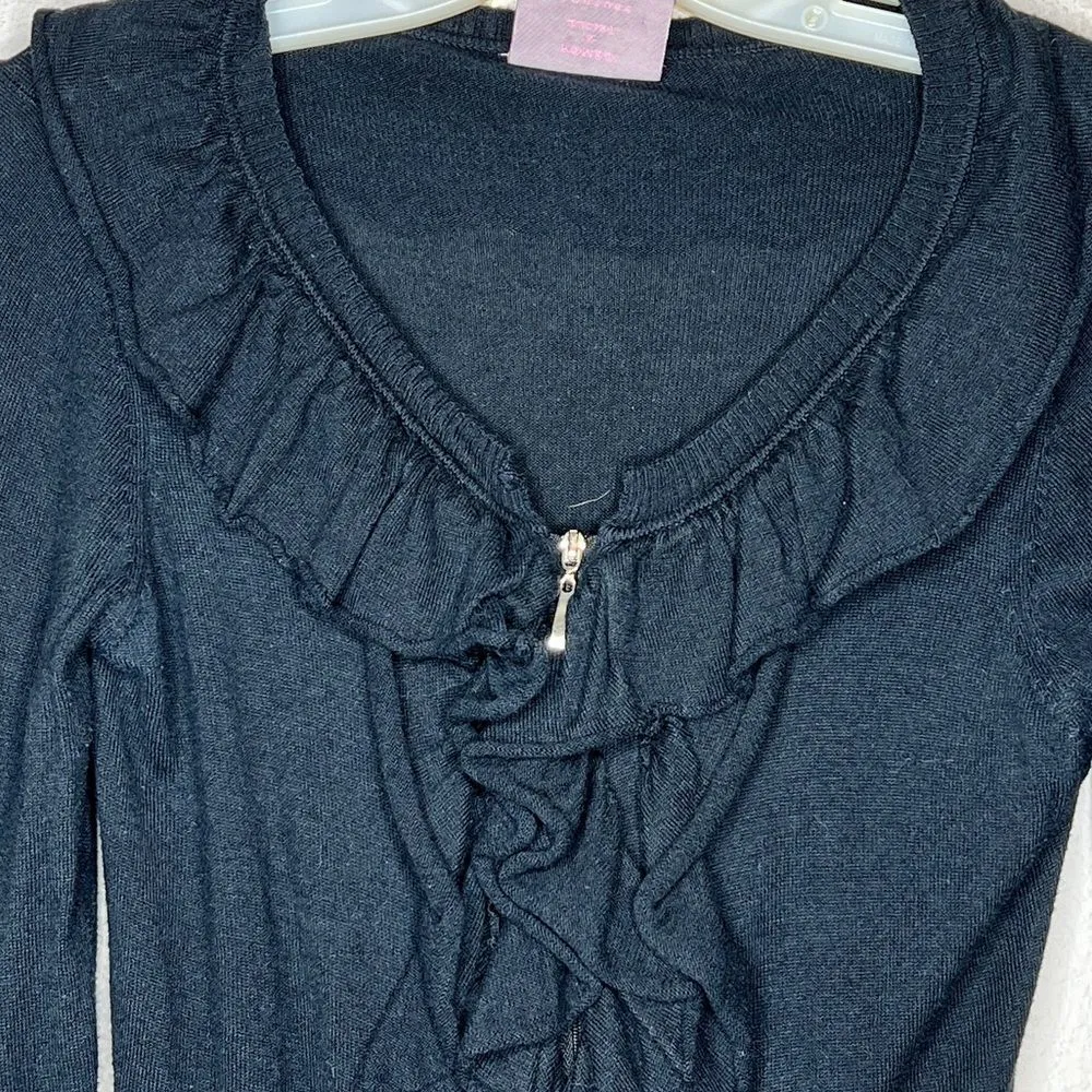 Romeo & Juliet Couture Sweater‎ - Image 8