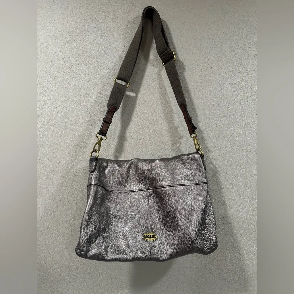 Fossil Explorer Foldover Metallic Pewter Leather - Image 9