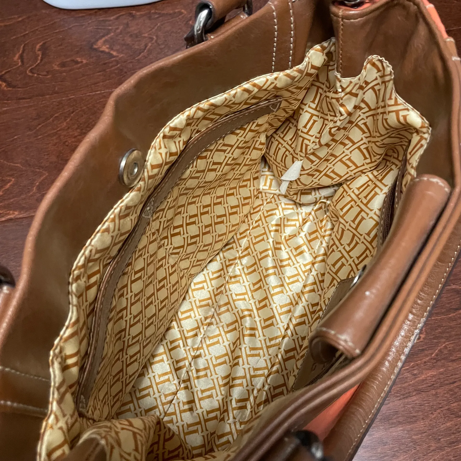 Tignanella Tignanello Burnt Orange and Brown Leather Shoulder Handbag - Image 4