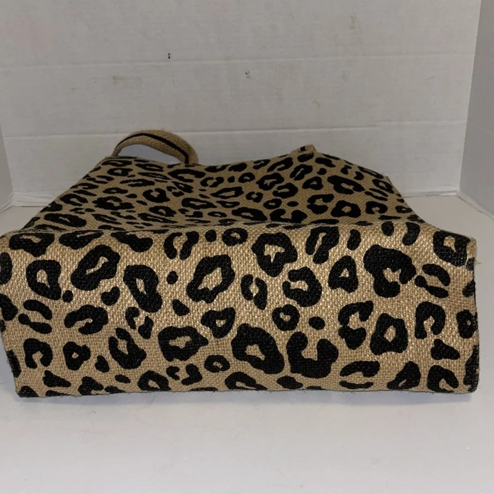 AMERICA & BEYOND TAN AND BLACK LEOPARD PRINT JUTE/CANVAS TOTE WITH TASSEL - Image 7