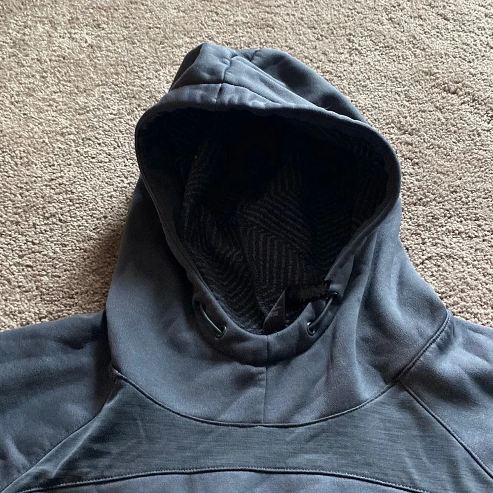 Under Armour Cold Gear Semi Fitted Gray Hoodie SIZE S - Image 3