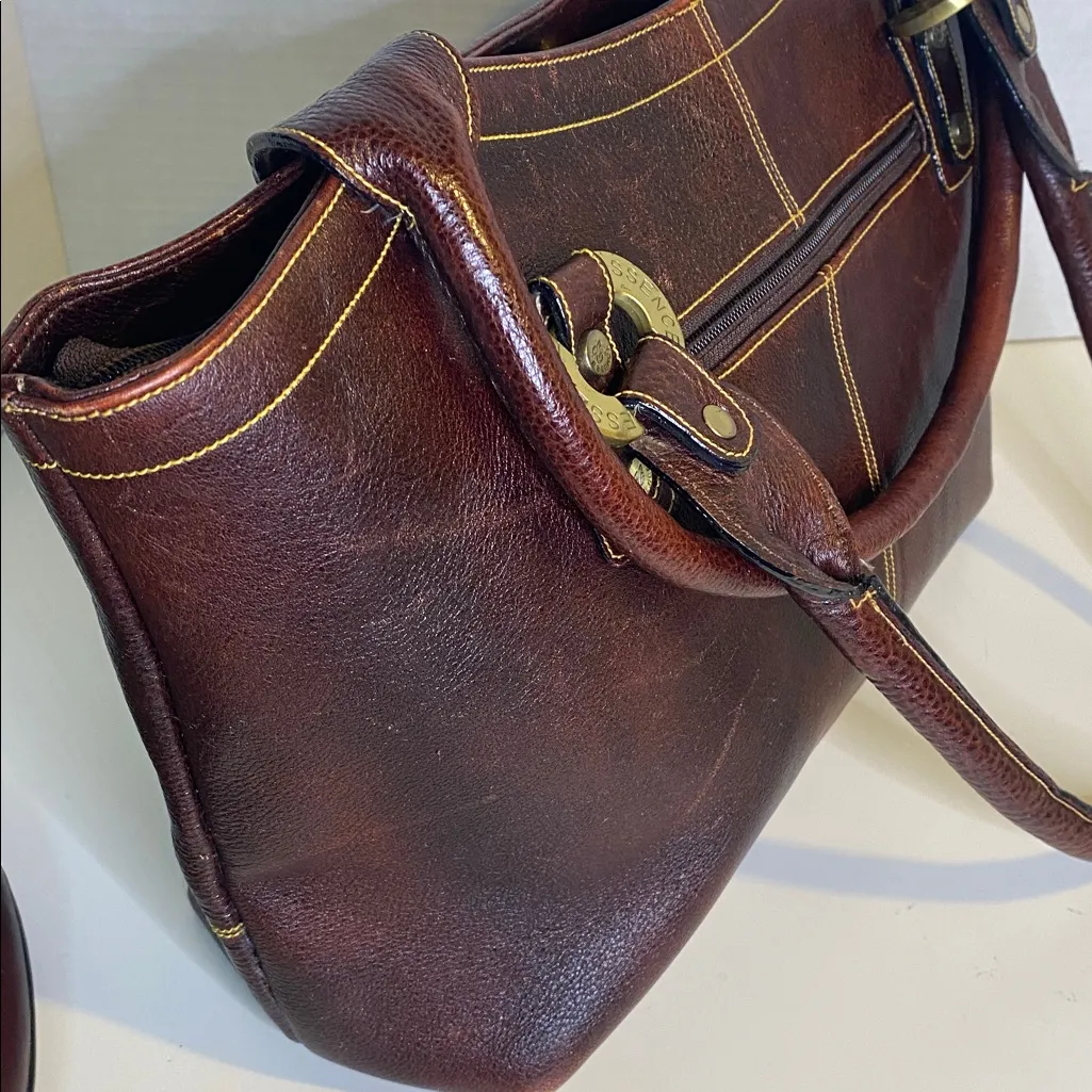 Essence Elegant Brown Leather Tote Bag - Image 3