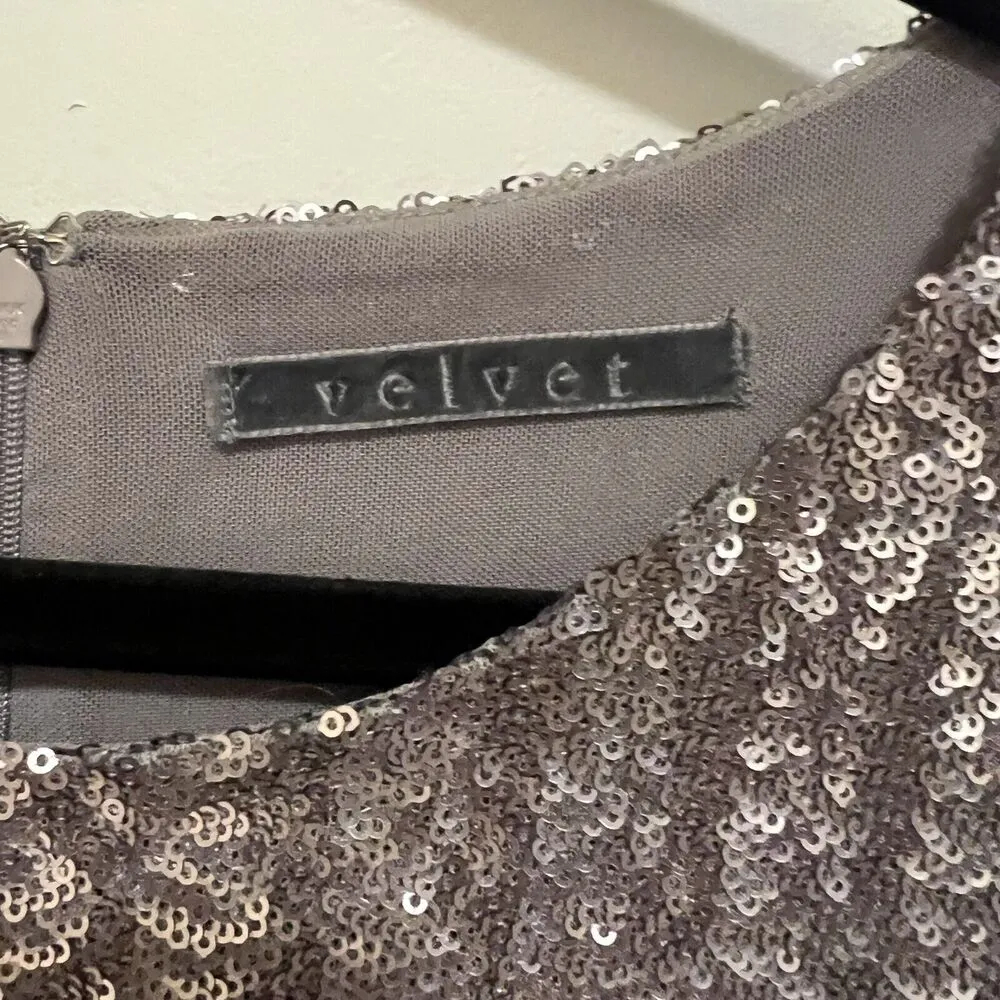 Anthropologie VELVET Top by Graham & Spencer Size S Vonnie Sequin Pewter Gray Silver - Image 3