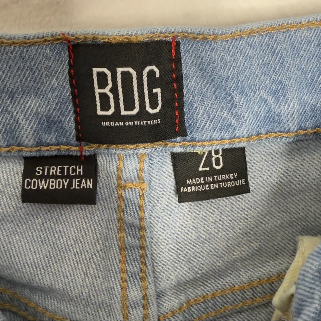 BDG Stretch Cowboy Jeans Relaxed Straight Leg High Rise Light Wash Size 28 - Image 4