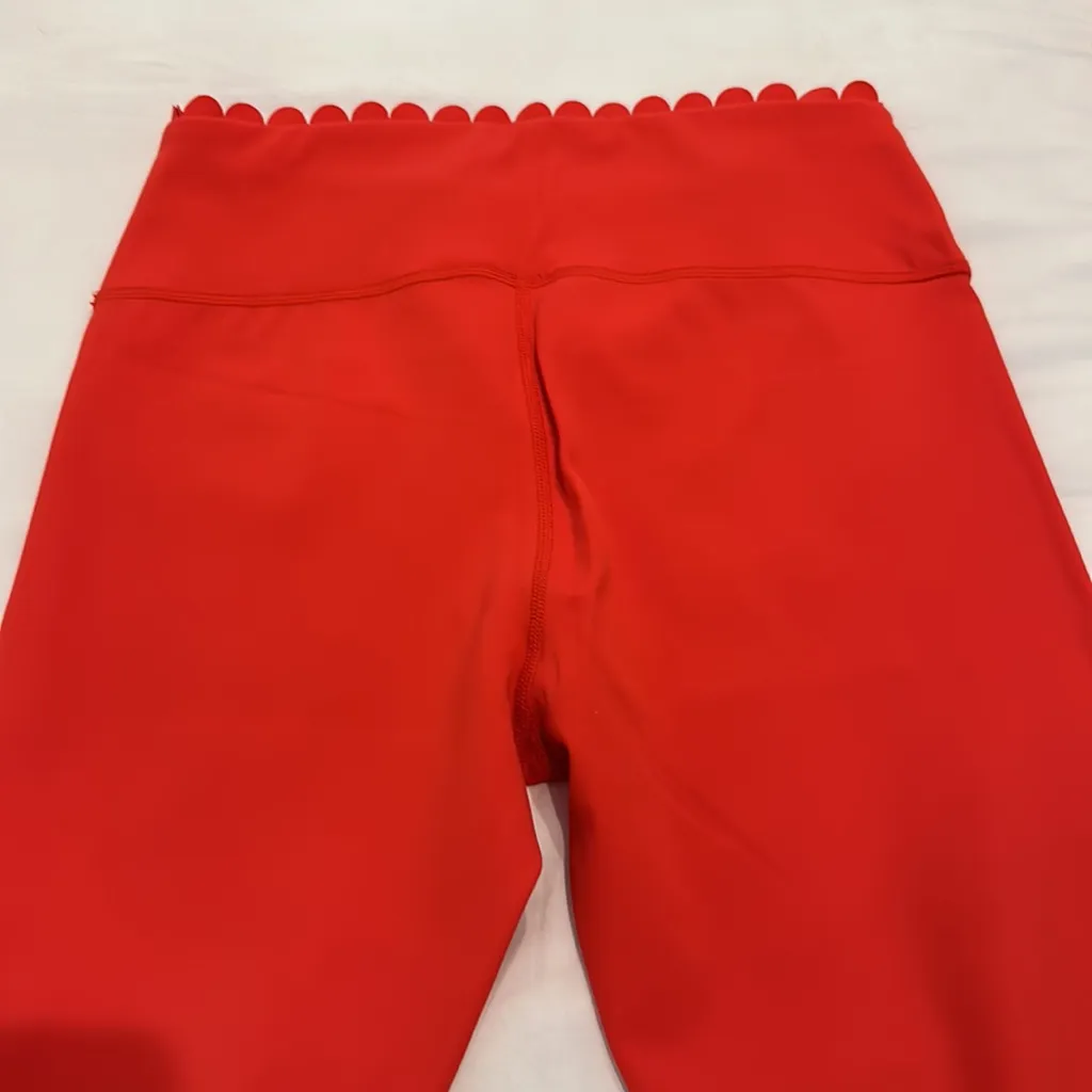 IVL Collective scalloped red leggings (10) and sports bra (8)set. No flaws - Image 6