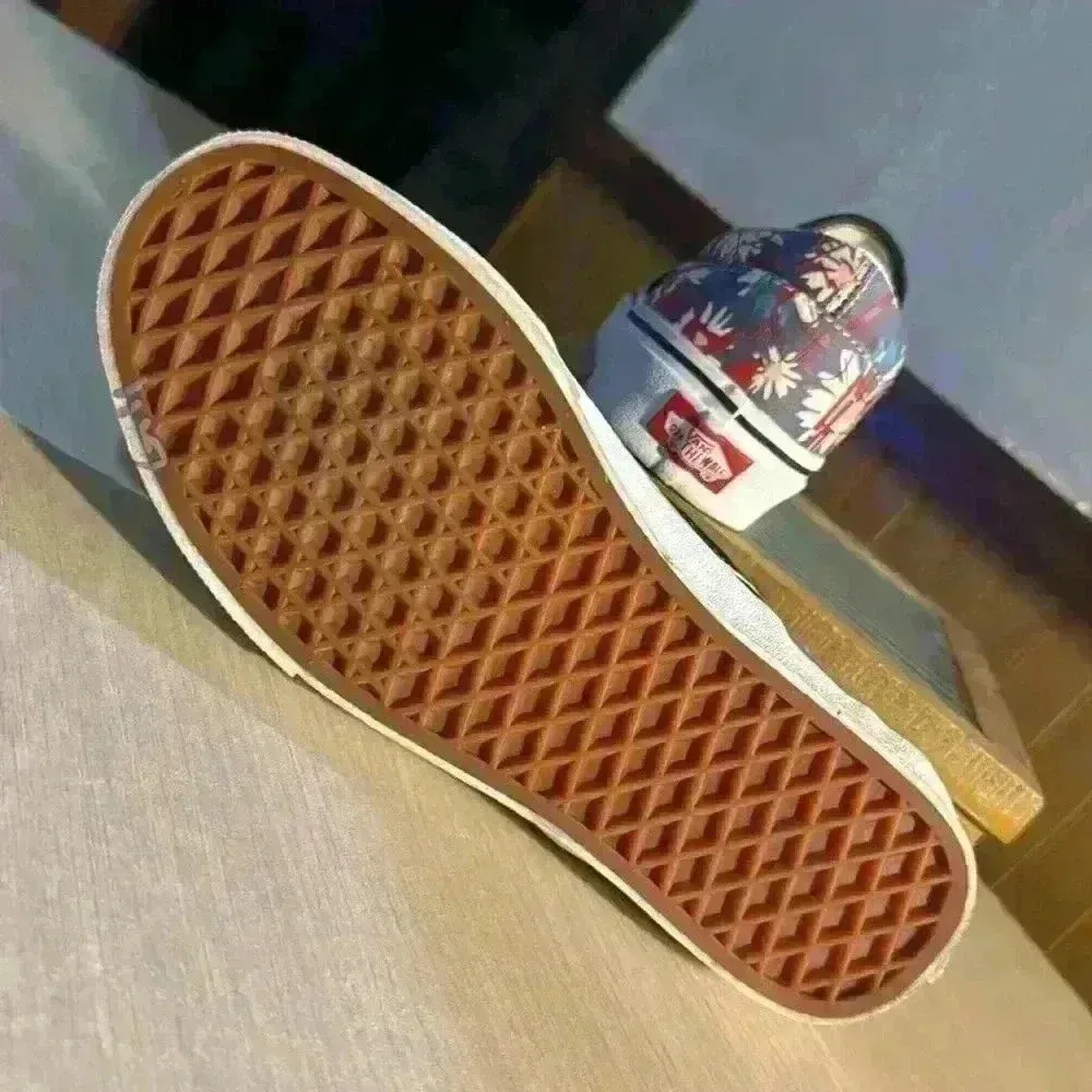 Vans Classics Slip-Ons Floral “Graffiti” - Image 5