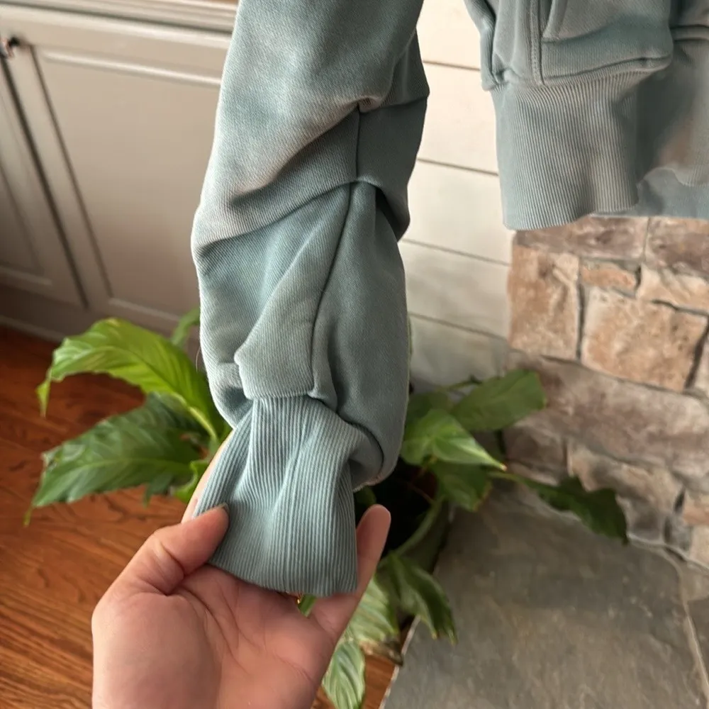 GYMSHARK‎ HEAVYWEIGHT LOOPBACK SWEAT HOODIE, SMALL, Duck Egg Blue - Image 4