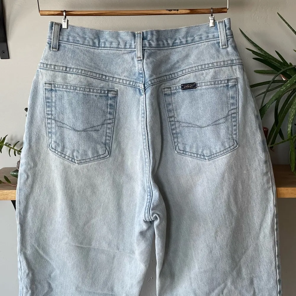 Vintage 90s CHIC H.I.S. Lightwash High Rise Mom Jeans 100% Cotton Knee Rips Blue Size 29 - Image 7