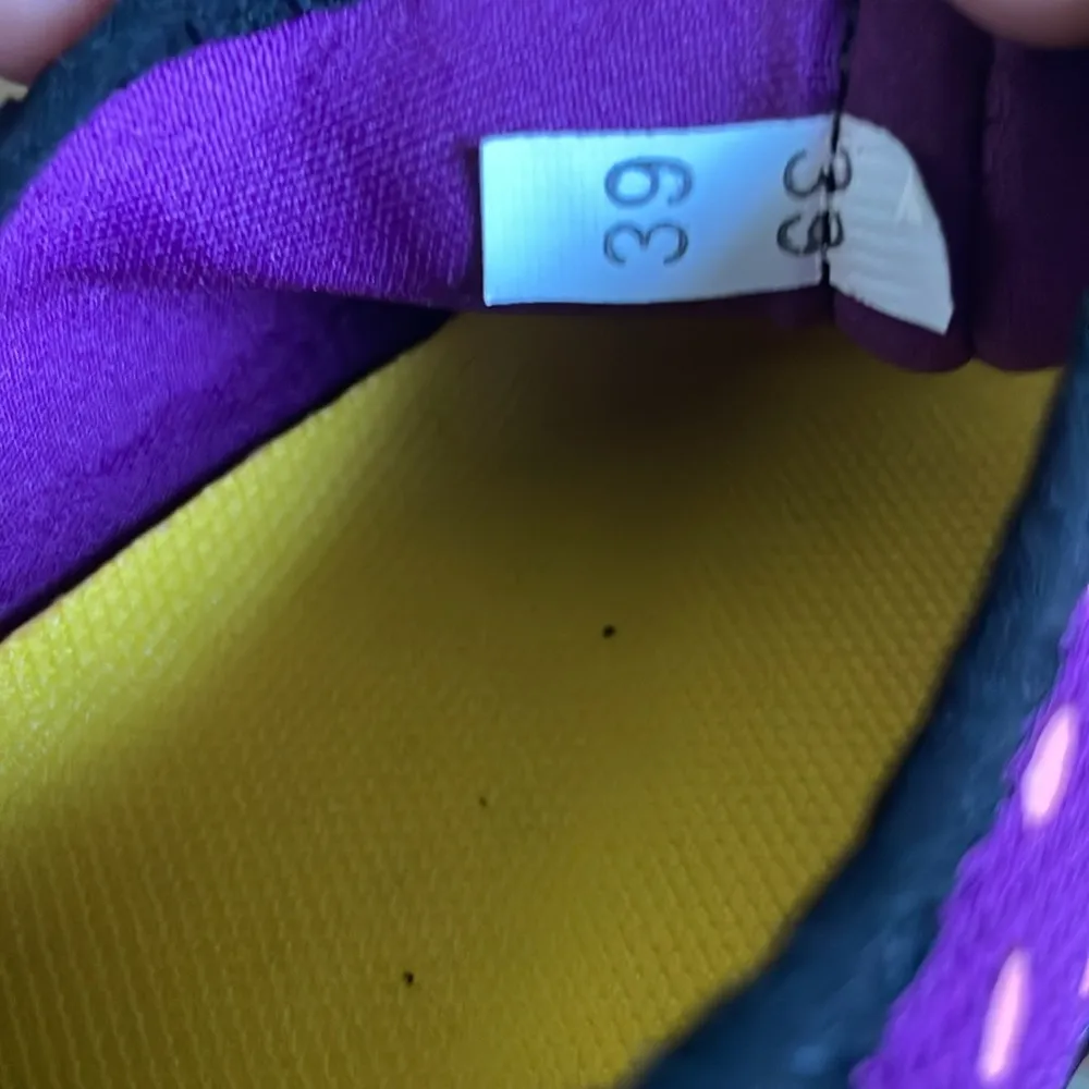 purple Water Shoes Under Water Swimming For Beach, Pool Or River size 39 flaw - Image 11