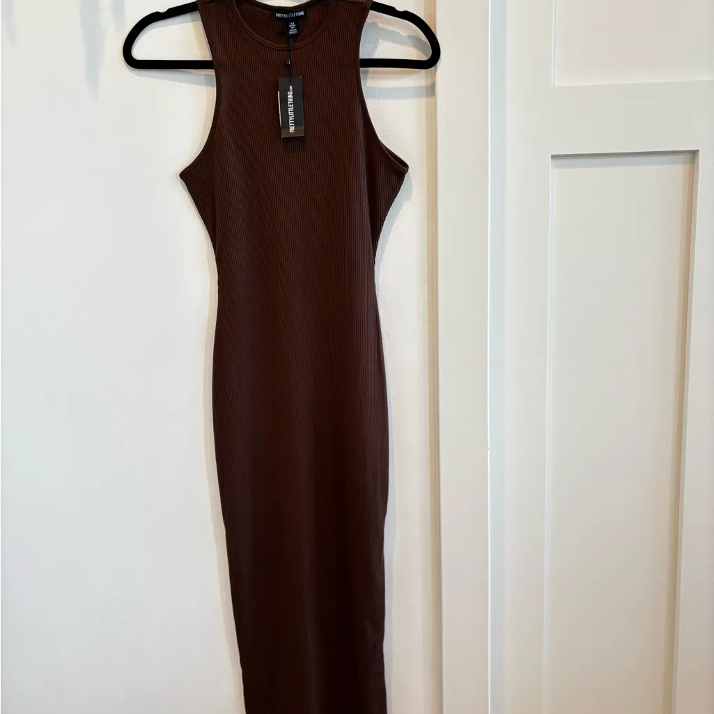 PrettyLittleThing Chocolate Brown Ribbed Racer Back Midi Dress NWT Size US 2 - Image 2