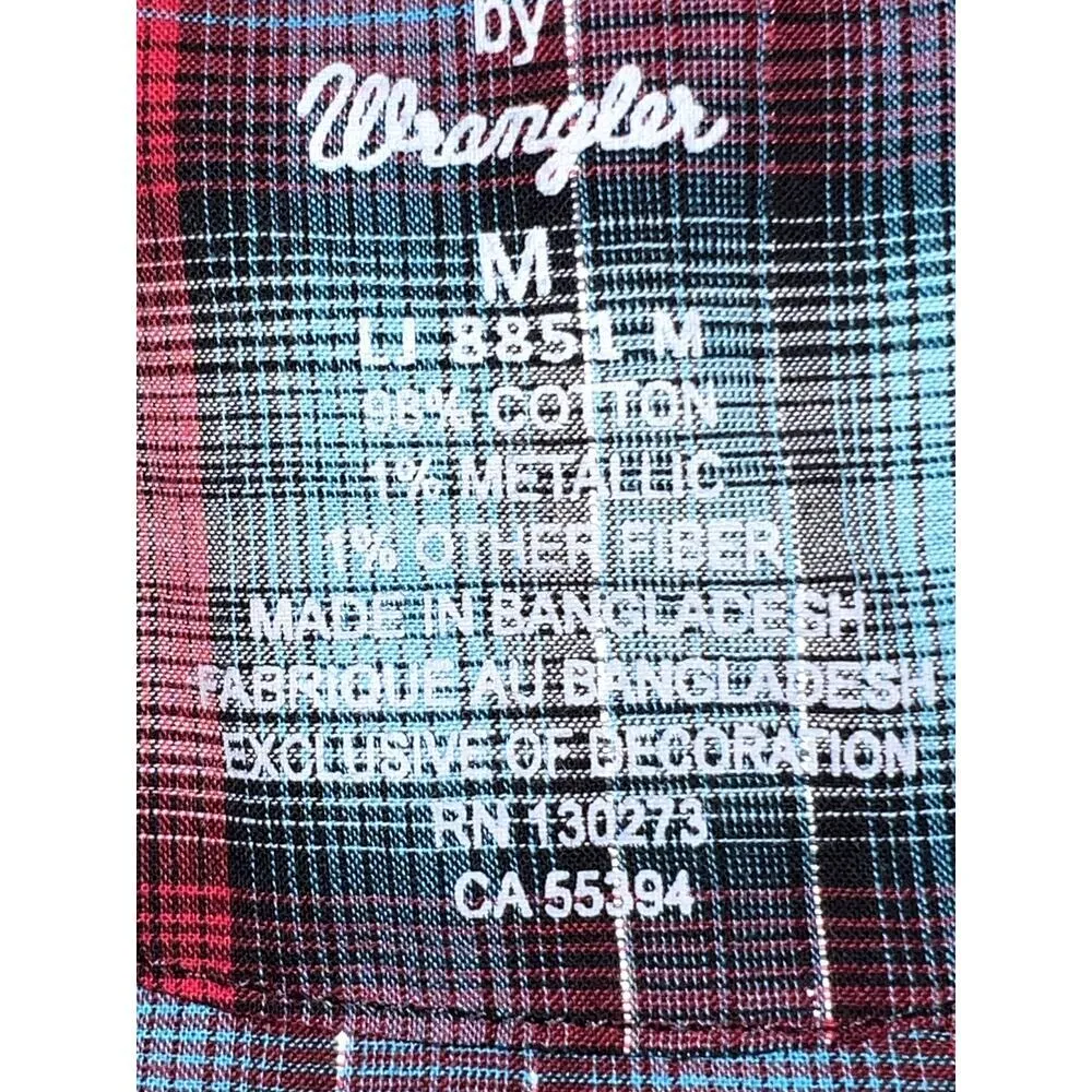 Wrangler womens size medium Rock 47 cowgirl snap front plaid shirt with pockets - Image 11