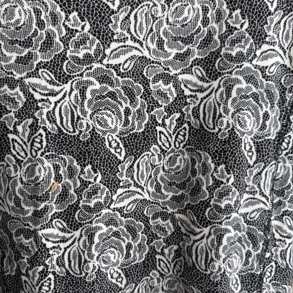 Floral Knit Button Front Blouse Black White Soft Scoop Neckline Modest Office 2X - Image 9