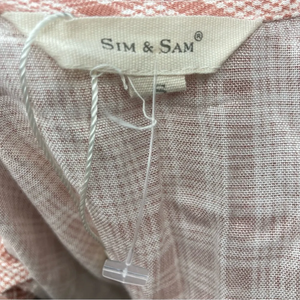 Sim & Sam NWOT  Cropped Flutter Sleeve Button Up - Image 5