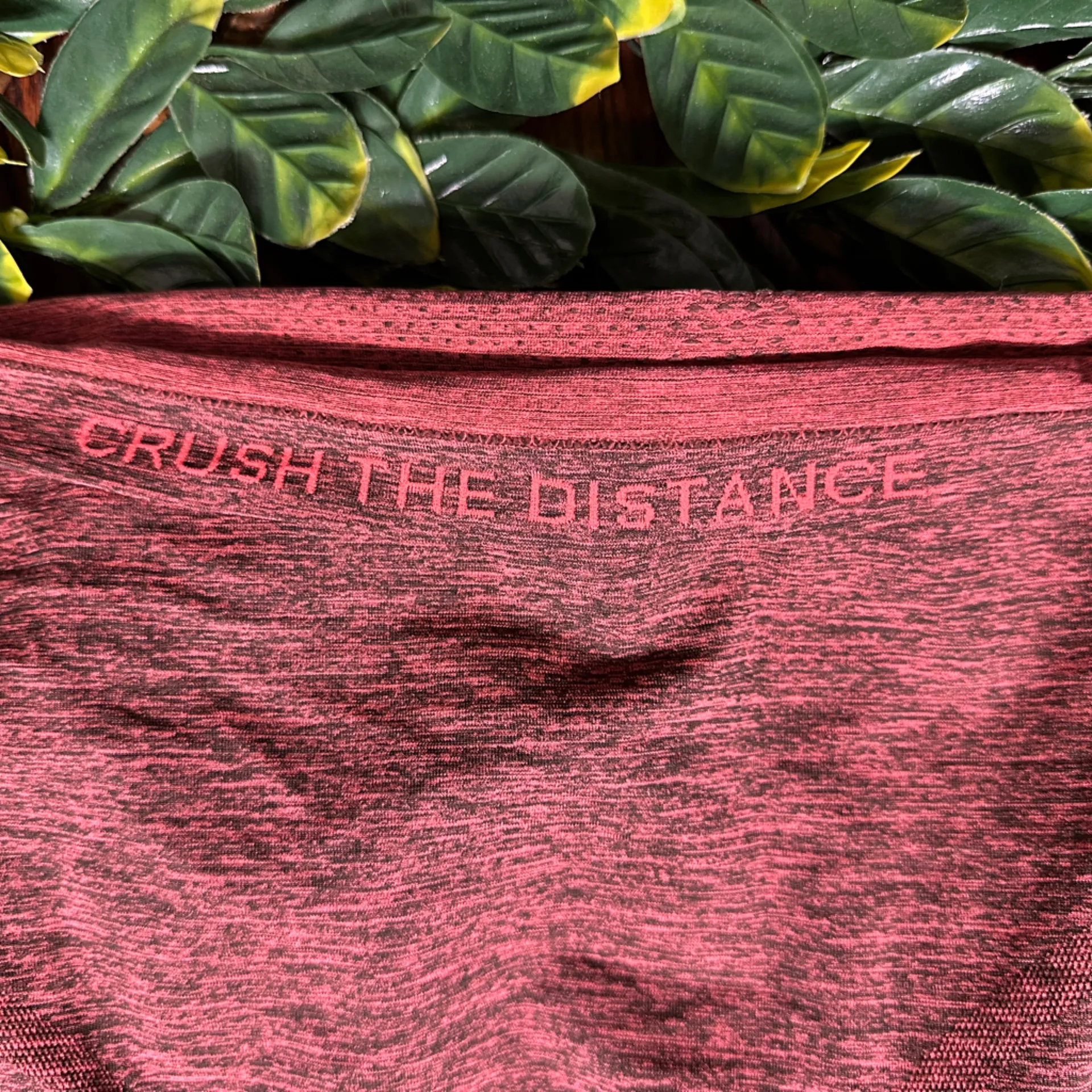 Lululemon Swiftly Tech Red Black Speckled Short Sleeve Workout Top Size 4 - Image 7