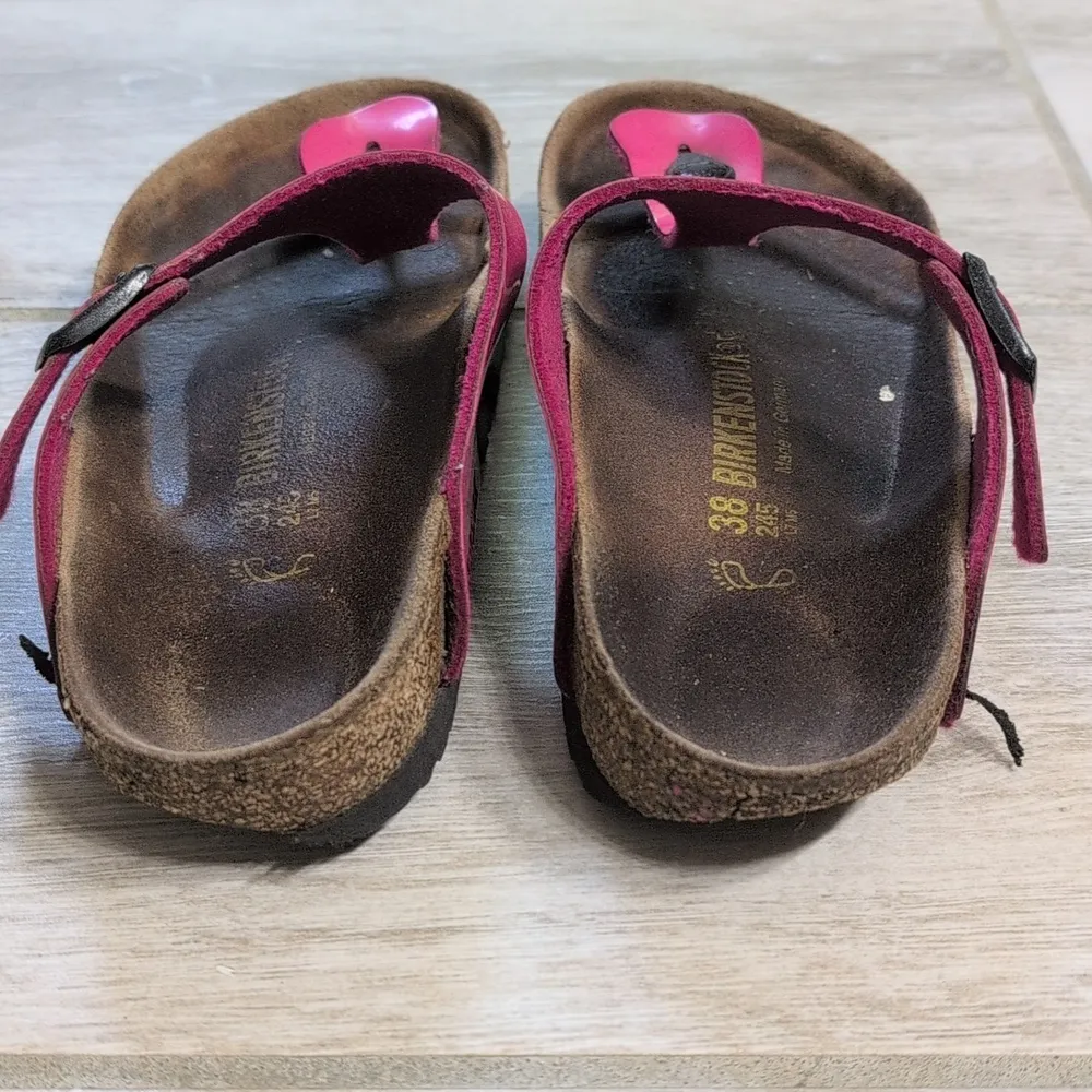 Birkenstock Patent Pink Gizeh Sandals | Women's 38 Birkenstock Gizeh Sandals - Image 6