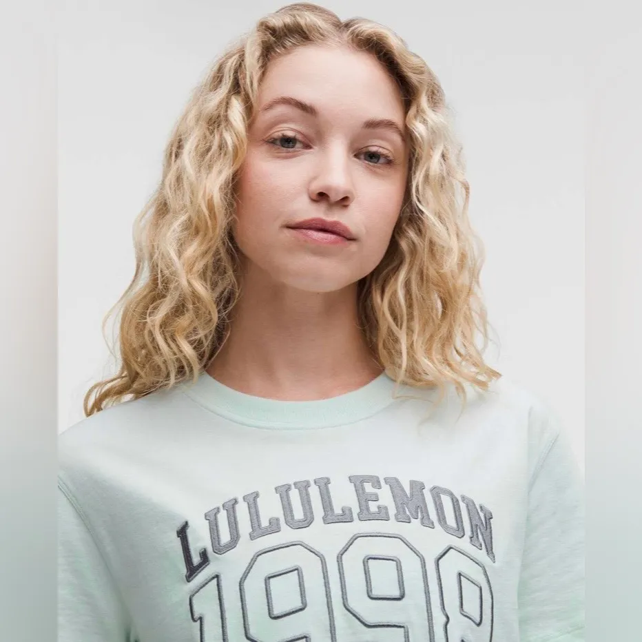 Lululemon NWT Relaxed Fit Cotton Jersey T-Shirt Top Mint Breeze Graphic Size 10 - Image 5