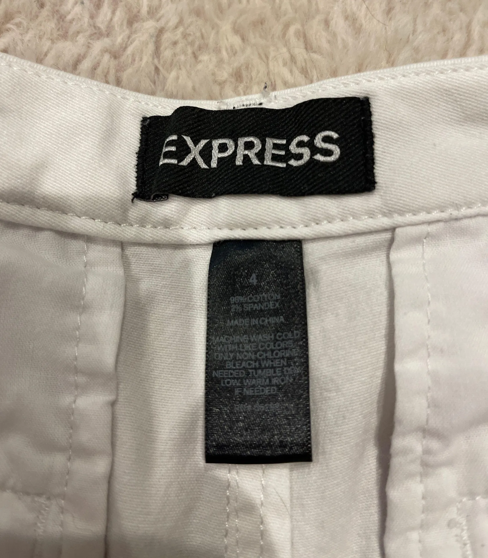 White Shorts - Image 3