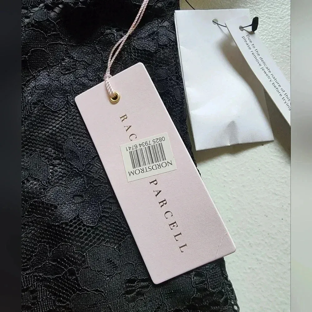 Rachel Parcell ruffle shoulder lace blouse size Medium New Black - Image 15