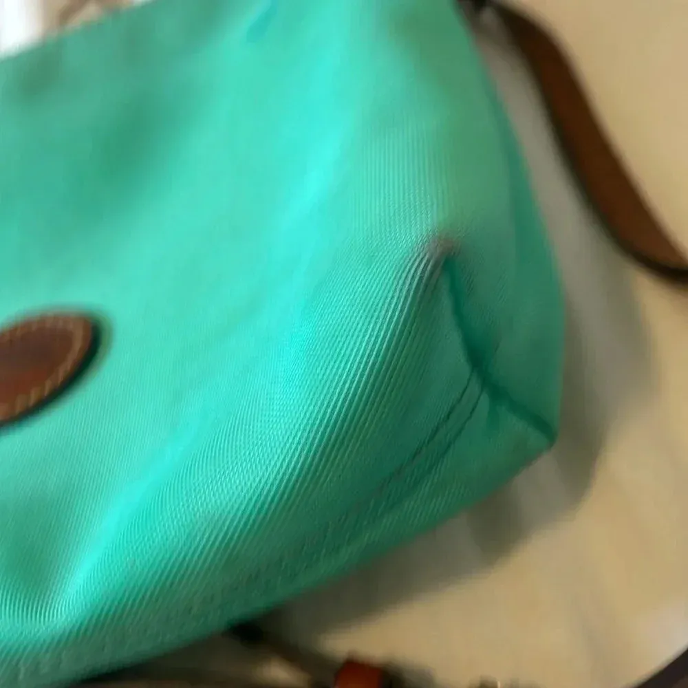 Seafoam green Dooney & Bourke 7x9 crossbody bag - Image 7