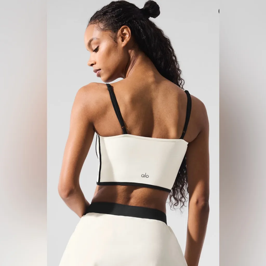 Alo Yoga NWT Airbrush Streamline Bra Tank Top Ivory Black Size M - Image 2