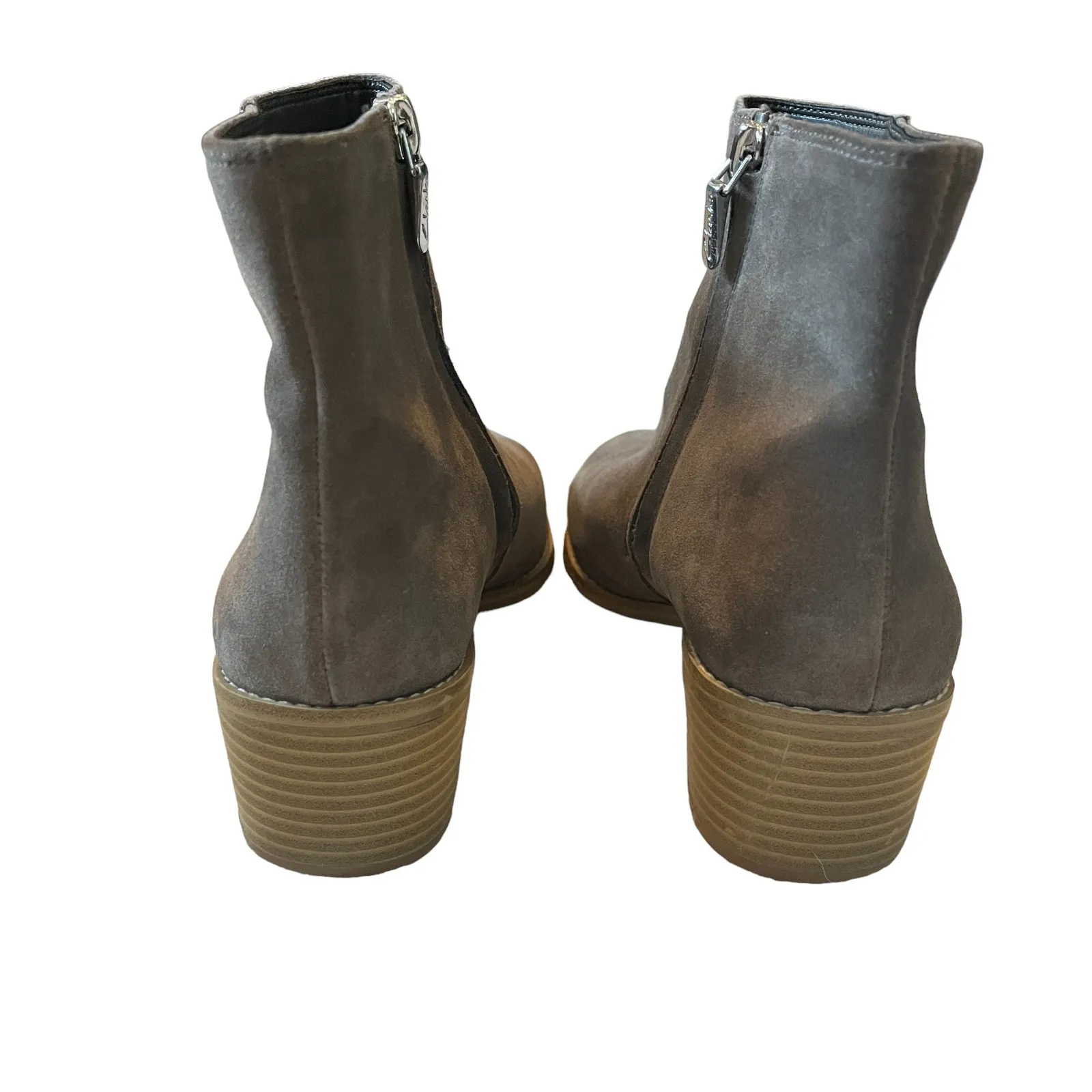 Clarks Gray Suede Heeled Ankle Boots Size 8 - Image 3