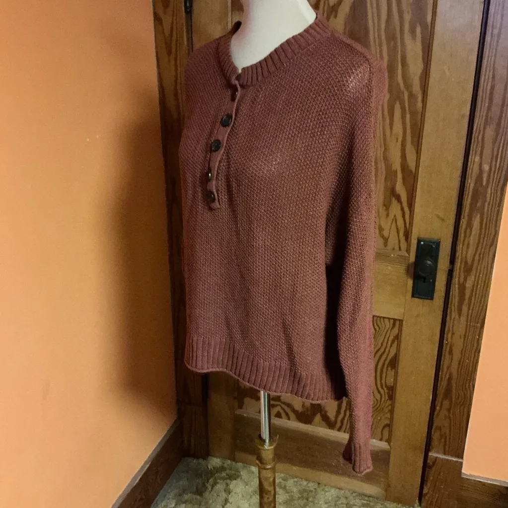 American Eagle Rust Henley Sweater | Lightweight Knit Long Sleeve - Image 6
