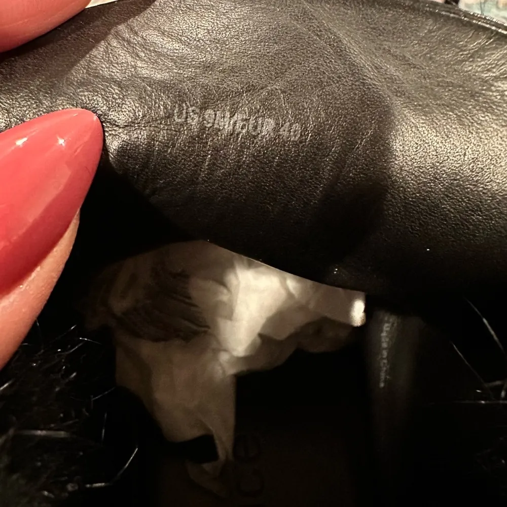 VINCE NYACK LADIES BLACK HIGH TOP RABBIT FUR TRIMMED SNEAKERS 9 - Image 9